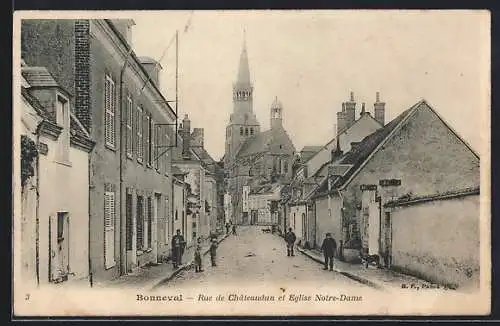 AK Bonneval, Rue de Châteaudun et Église Notre-Dame