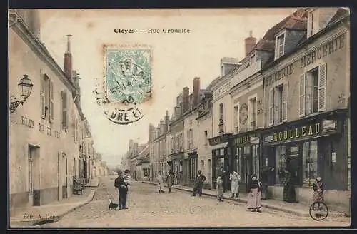 AK Cloyes, Rue Grouaise avec boutiques et passants