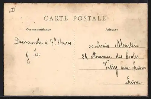 AK Toury, Rue Nationale côté Nord avec Café de la Renaissance