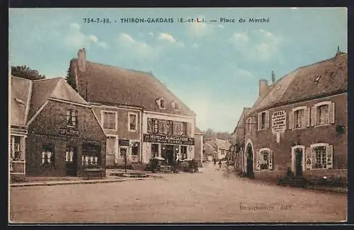 AK Thiron-Gardais, Place du Marché avec hôtels et commerces