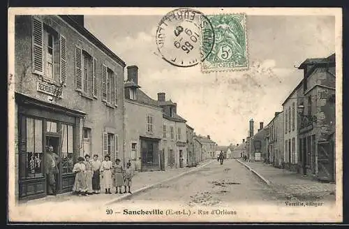 AK Sancheville, Rue d`Orléans avec habitants devant un magasin