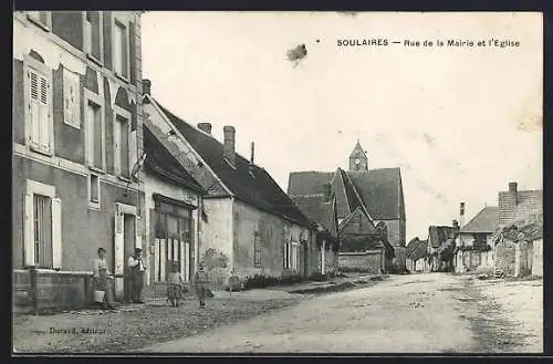 AK Soulaires, Rue de la Mairie et l`église