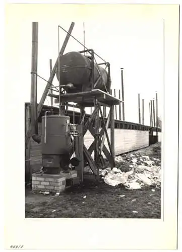 72 Fotografien Ansicht Bern, 62. Eidgenössisches Turnfest 1947, Kassenhäuschen am Bahnhof, Festgelände, Flaggenschmuck