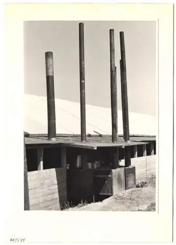 72 Fotografien Ansicht Bern, 62. Eidgenössisches Turnfest 1947, Kassenhäuschen am Bahnhof, Festgelände, Flaggenschmuck