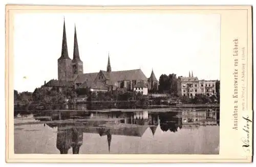 Fotografie J. Nöhring, Lübeck, Ansicht Lübeck, Domkirche mit Uferpartie