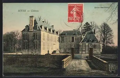 AK Sours, Vue du château et de l`entrée principale