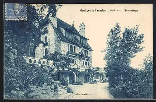 AK Montigny-le-Gannelon, L`Hermitage et son jardin verdoyant