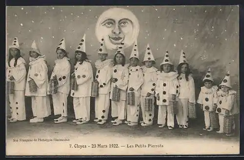 AK Cloyes, Les Petits Pierrots sous la lune, 23 mars 1922