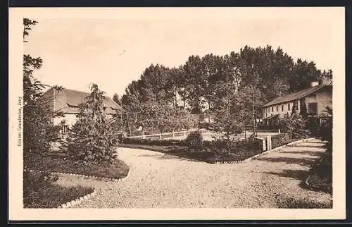 AK Jouy, Vue du moulin et des jardins environnants