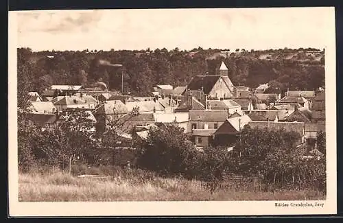 AK Jouy, Vue générale du village et des toits entourés de verdure