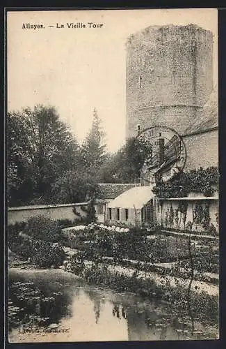 AK Alluyes, La Vieille Tour et ses jardins verdoyants