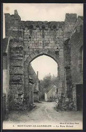 AK Montigny-le-Gannelon, La Porte Roland