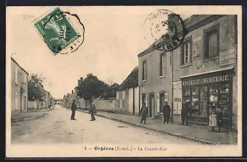 AK Orgères, La Grande-Rue avec épicerie et passants