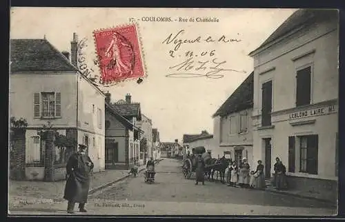 AK Coulombs, Rue de Chiaudelle avec habitants et charrette