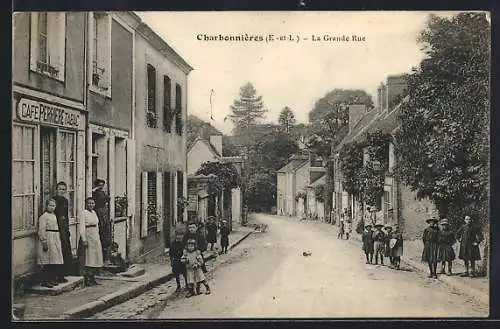 AK Charbonnières, La Grande Rue avec Café Perret et habitants