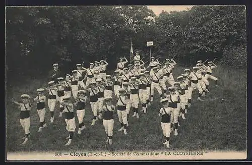 AK Cloyes, Société de Gymnastique LA CLOYSIENNE en plein exercice