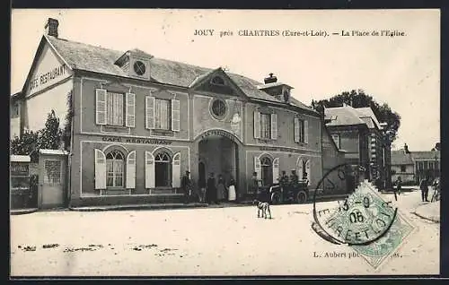 AK Jouy, La Place de l`Église avec café-restaurant et passants