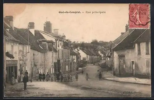 AK Gué-de-Longroi, Rue principale animée avec des enfants et passants