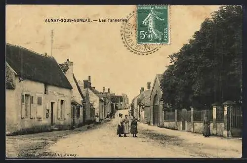 AK Aunay-sous-Auneau, Les Tanneries et rue animée avec habitants