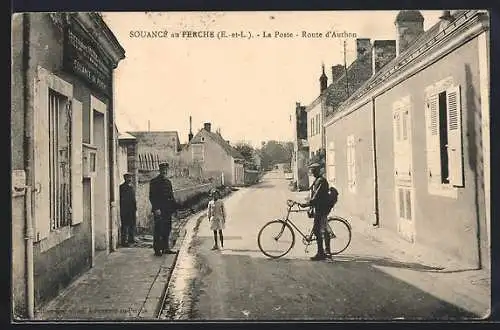 AK Souancé-au-Perche, La Poste et Route d`Authon avec cycliste et piétons dans la rue