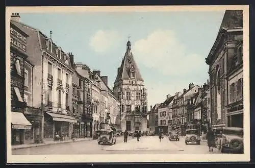 AK Dreux, La Grande Rue et l`Hôtel de Ville, construit sous Francois Ier