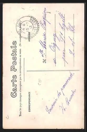 AK Châteaudun, Rue Saint-Lubin avec habitants et architecture ancienne