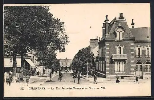 AK Chartres, La Rue Jean-de-Beauce et la Gare