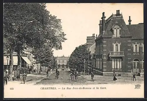 AK Chartres, La Rue Jean-de-Beauce et la Gare