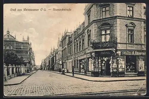 AK Weisswasser /O.-L., Bismarckstrasse mit Kaufhaus A. Räserner Nachf.