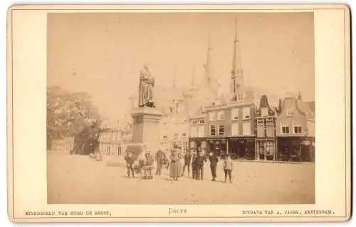 Fotografie A. Jager, Amsterdam, Ansicht Delft, Standbeeld Van Hugo de Groot