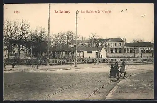 AK Le Raincy, Les Écoles et le Kiosque