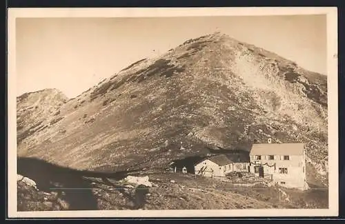 AK Krottenkopf-Hütte, Berghütte mit Oberrisskopf