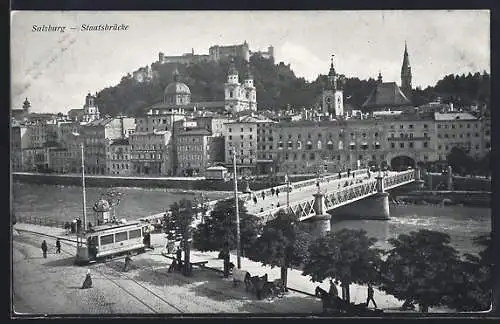 AK Salzburg, Teilansicht mit Staatsbrücke und Strassenbahn