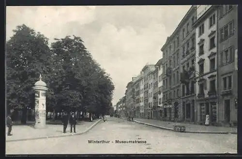 AK Winterthur, Museumstrasse mit Litfasssäule