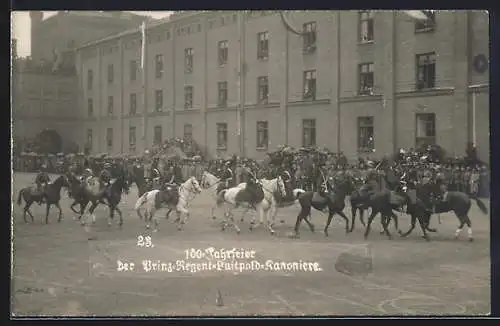 AK München-Au, 100-Jahrfeier der Prinzregent-Luitpold-Kanoniere 1924, Kavalleristen und Zuschauer