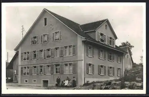 AK Reinach /BL, Partie mit Wohnhaus