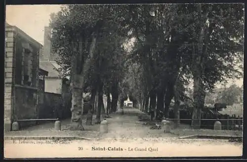 AK Saint-Calais, Le Grand Quai bordé d`arbres majestueux