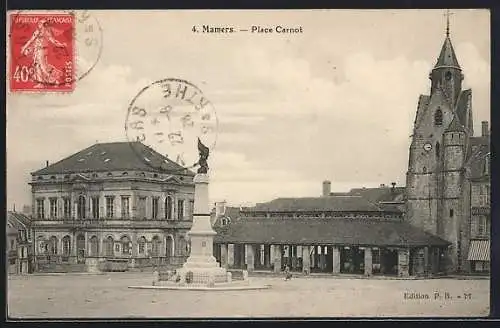 AK Mamers, Place Carnot avec statue et bâtiments historiques