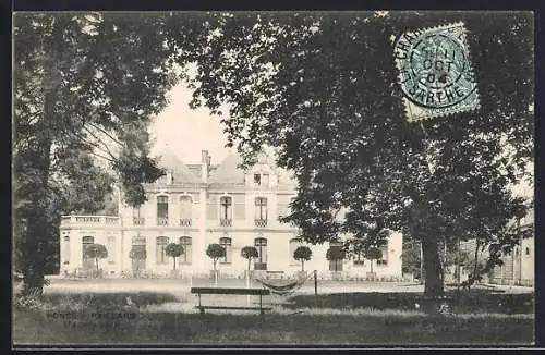 AK Poncé, Vue du Château et parc ombragé