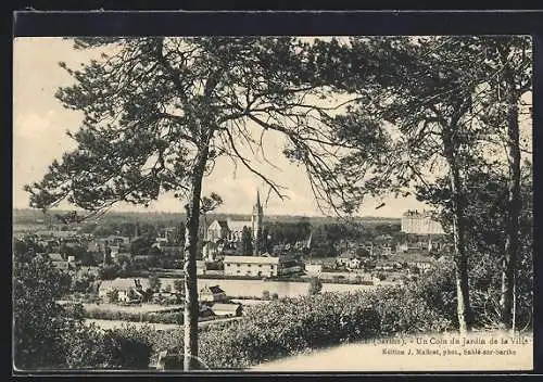 AK Sablé-sur-Sarthe, Un Coin du Jardin de la Ville