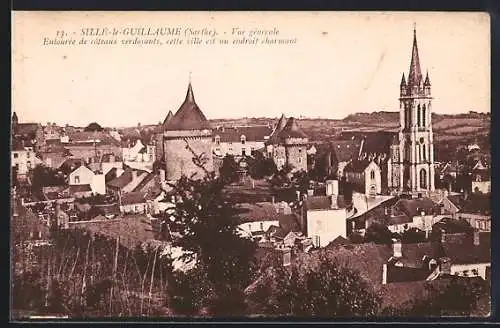 AK Sillé-le-Guillaume, Vue générale entourée de coteaux verdoyants