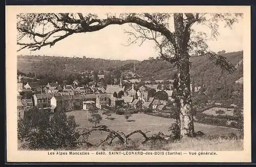 AK Saint-Léonard-des-Bois, Vue générale du village dans les Alpes Mancelles