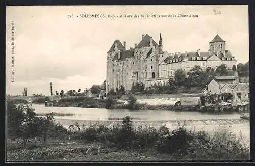 AK Solesmes, Abbaye des Bénédictins vue de la Chute d`eau