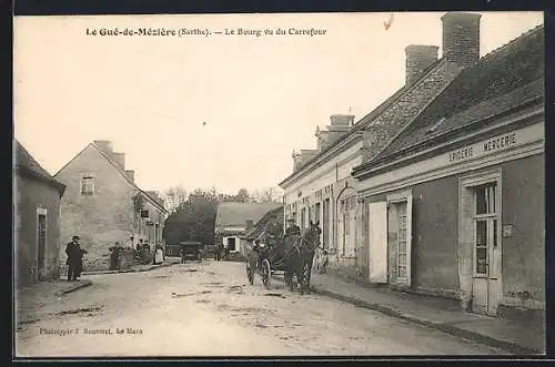 AK Le Gué-de-Mézière, Le Bourg vu du Carrefour avec épicerie et charrette à cheval