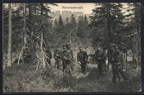 AK Schweizer Soldaten bei einer Marschpatrouille