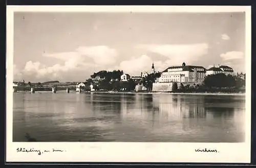 AK Schärding am Inn, Blick über den Fluss zum Kurhaus