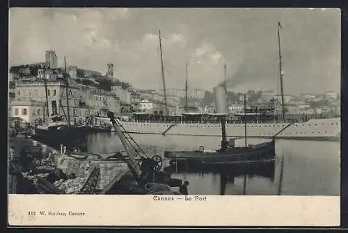 AK Cannes, Schiff im Hafen angelegt