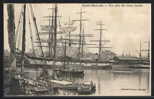 AK Saint-Nazaire, Un coin du vieux bassin, Hafen