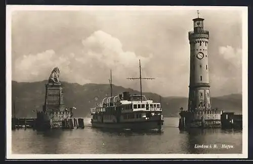 AK Lindau i. B., Schiff Allgäu Einfahrt Hafen