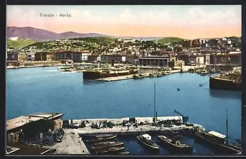 AK Trieste, Porto, Hafen aus der Vogelschau